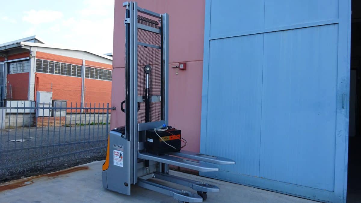 TRANSPALLET ELETTRICO A COLONNA STILL EXV 12